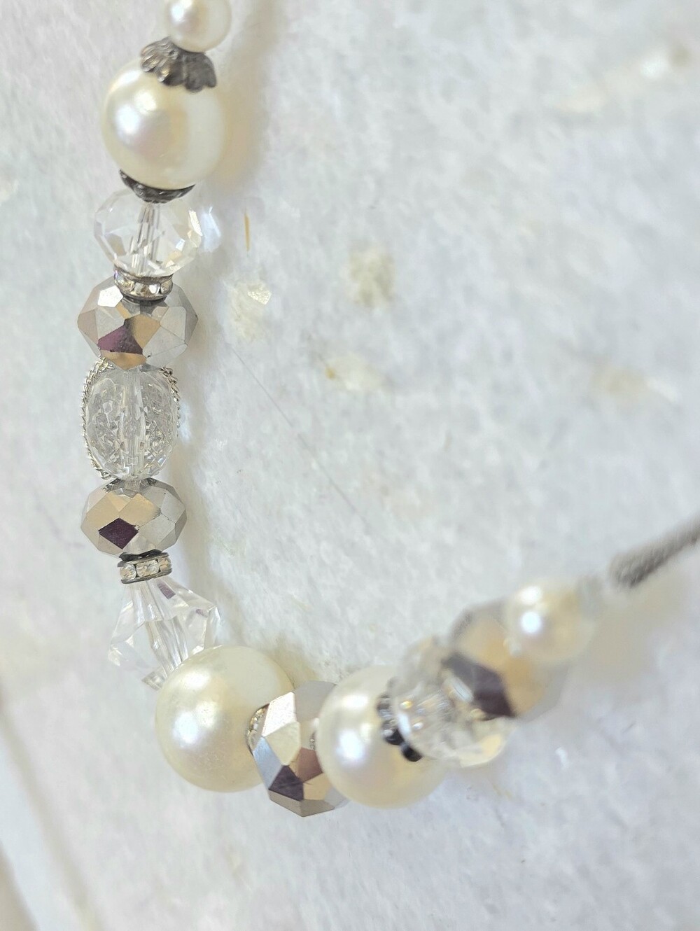 Classic Pearl and Crystal Mixed Bead Statement Necklace 16 Inch